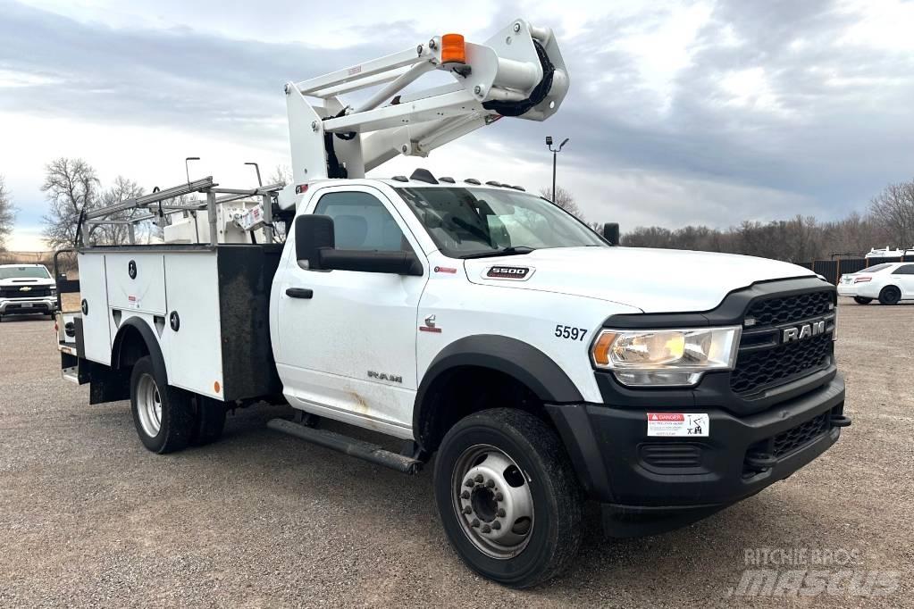RAM 5500 TRADESMAN Автовышки