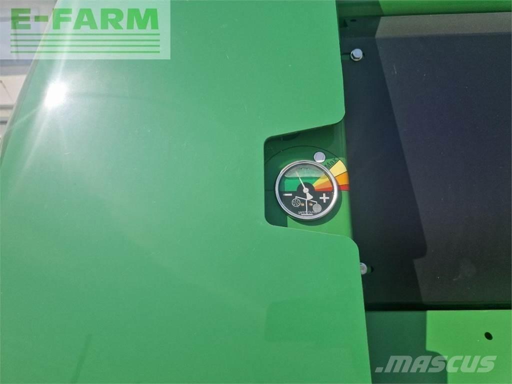 John Deere V451M Тюковые пресс-подборщики