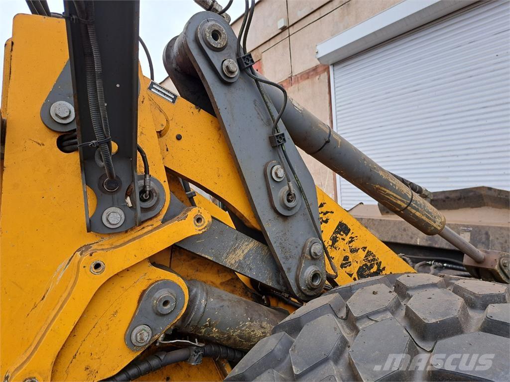 Liebherr L546 4X4 Строительная техника - Другие