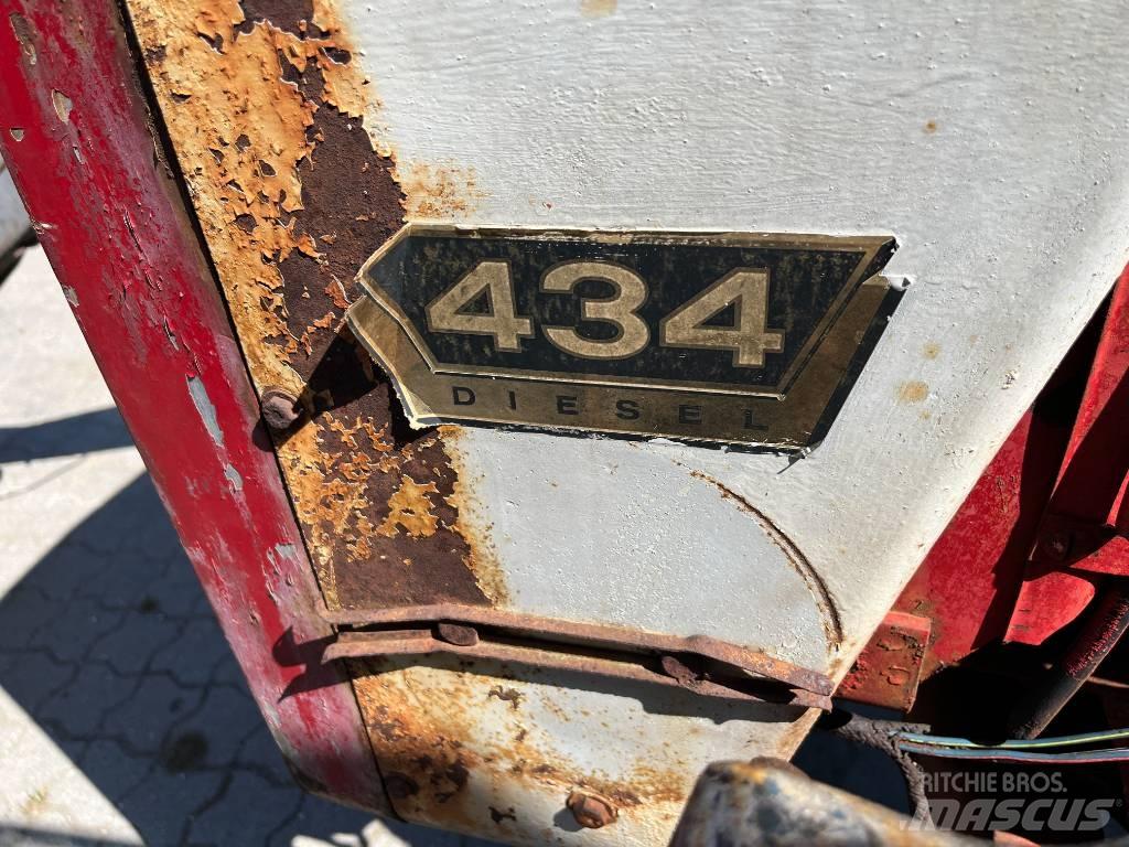 McCormick IH 434 Трактора