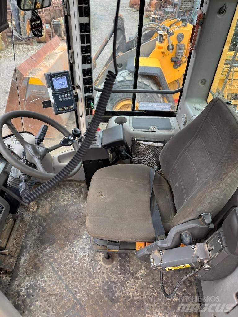 Volvo L 180 F Фронтальные погрузчики