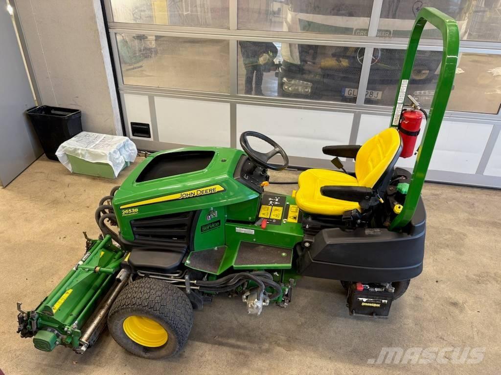 John Deere 2653 B Косилки фарватера