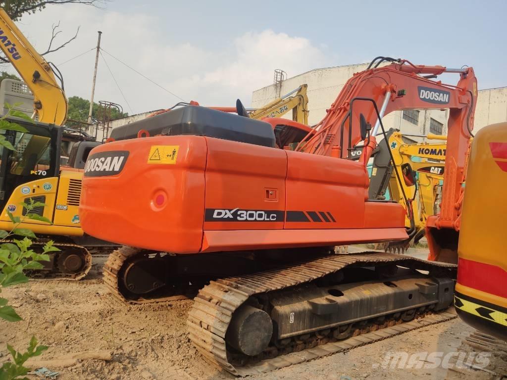 Doosan dx300 Гусеничные экскаваторы