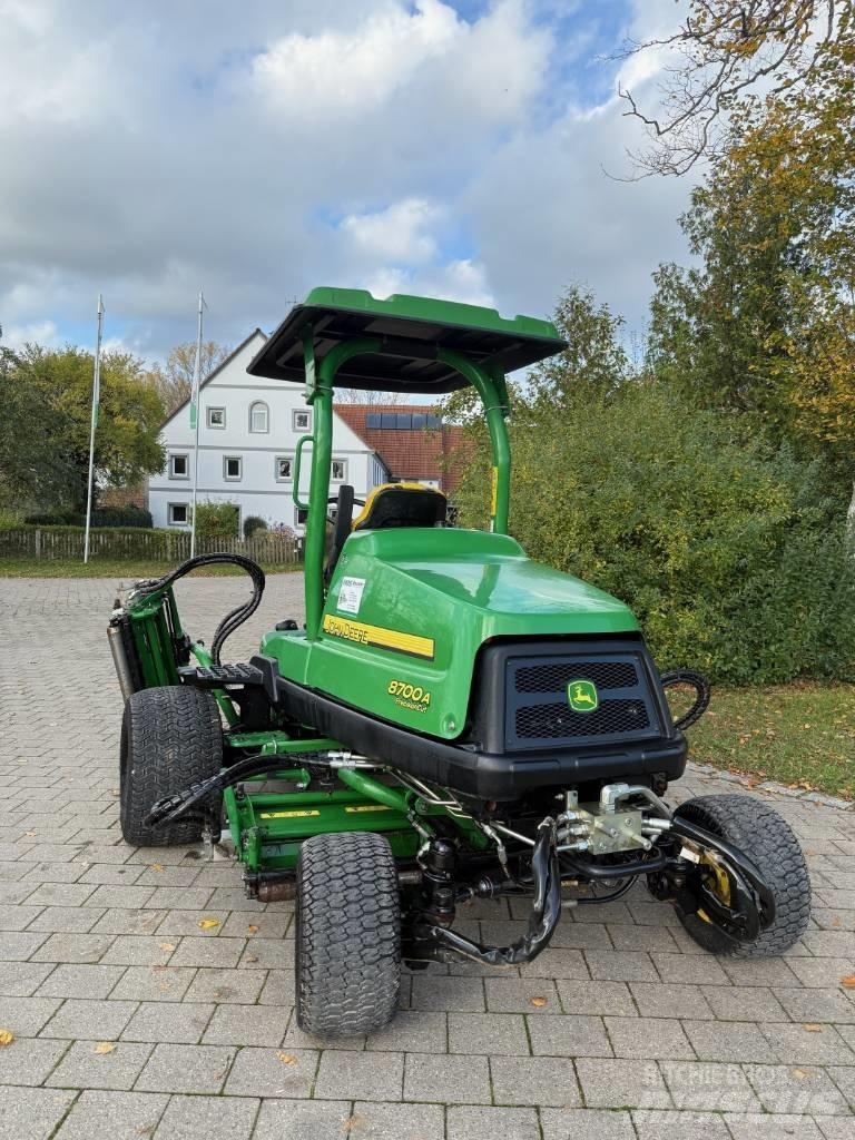 John Deere 8700 A Косилки фарватера