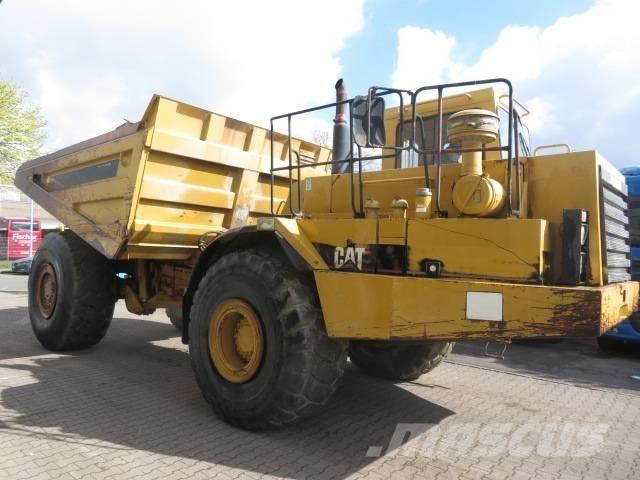 CAT D40 Dumper Шарнирно-сочленённые самосвалы