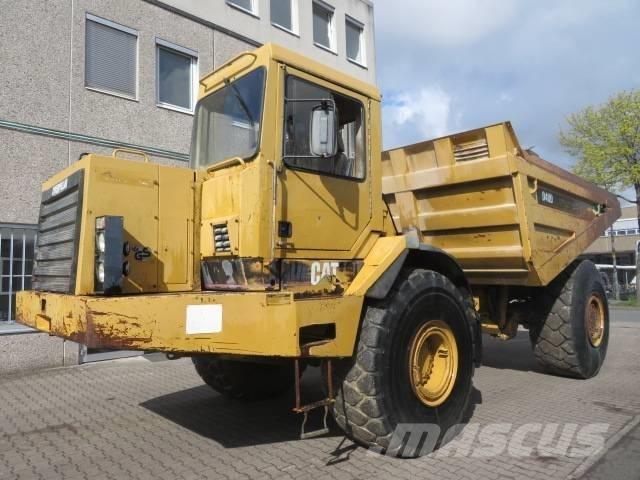 CAT D40 Dumper Шарнирно-сочленённые самосвалы