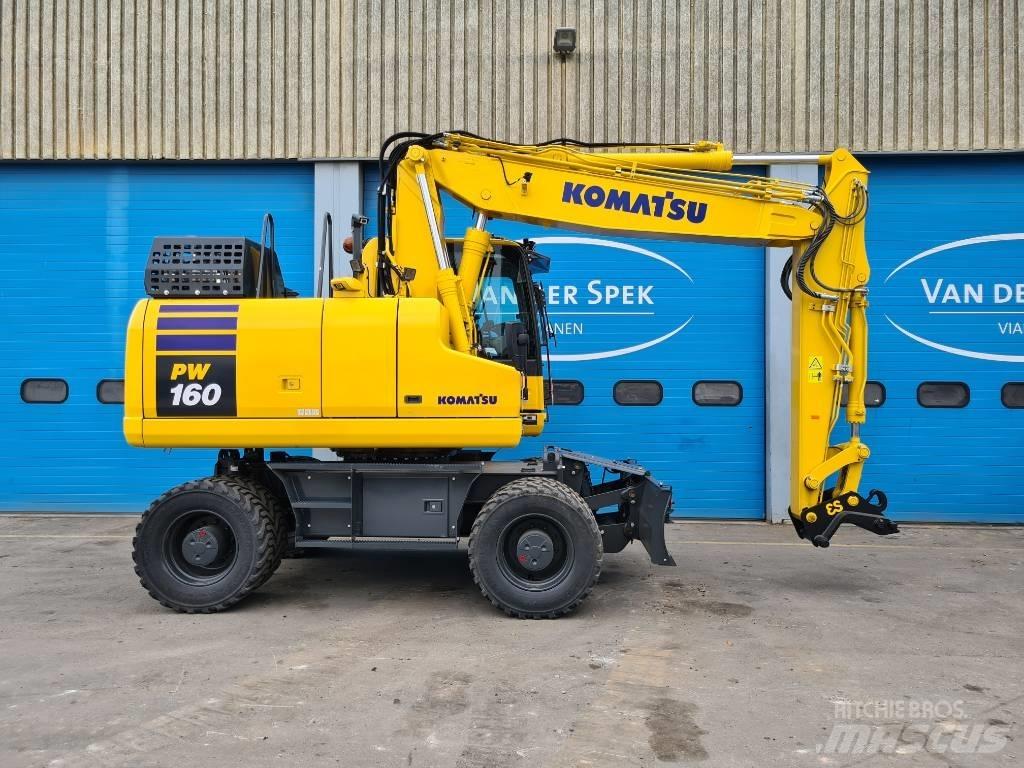 Komatsu PC 160 LC Гусеничные экскаваторы