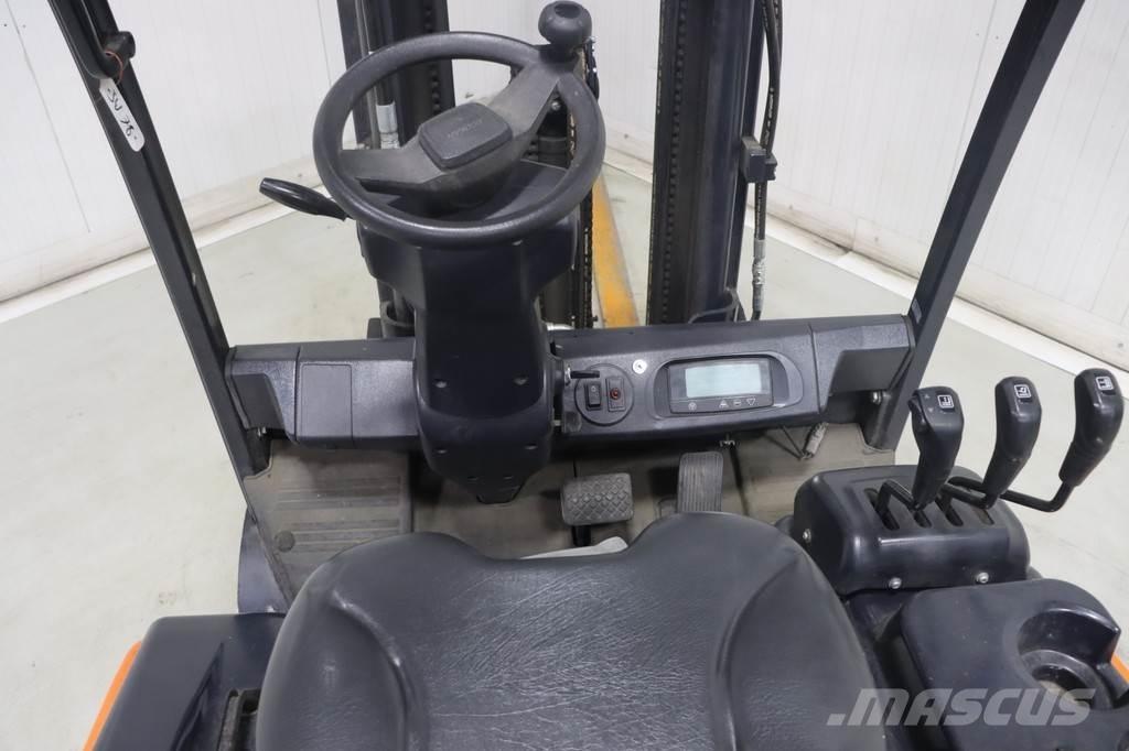 Doosan B25X-7 Электропогрузчики