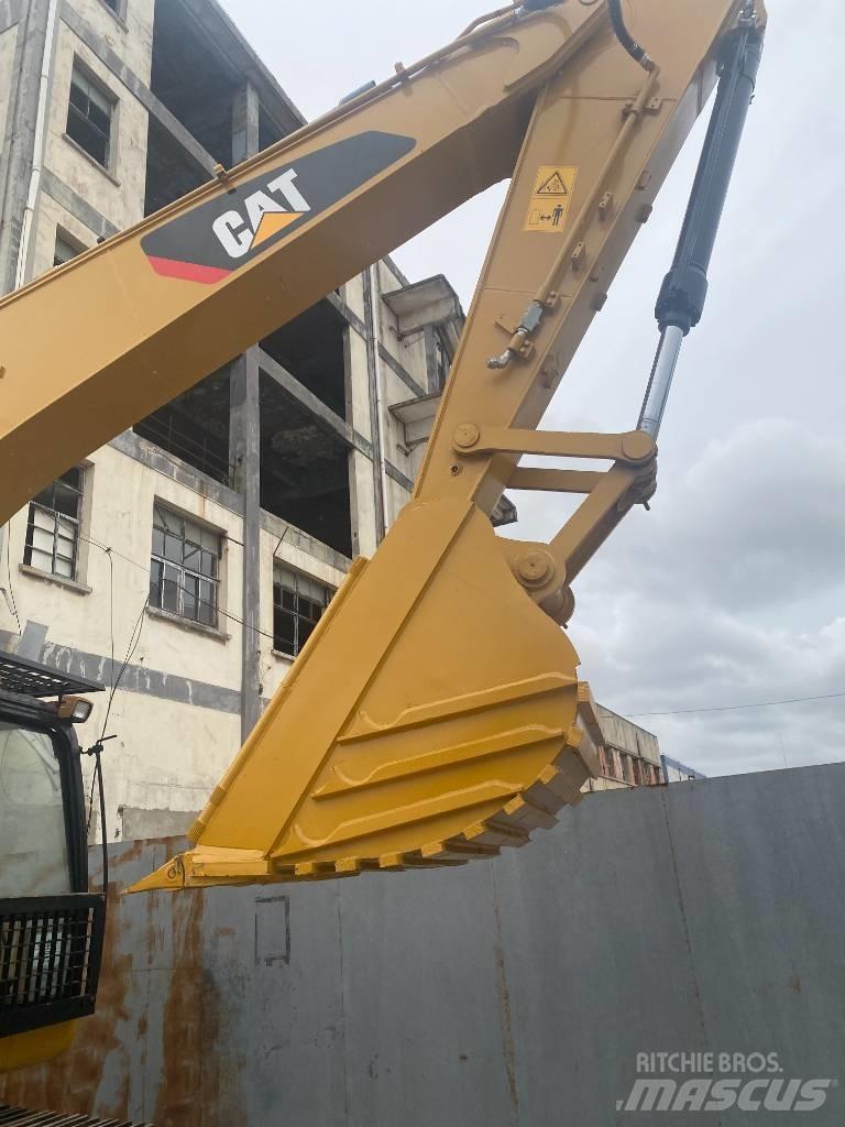 CAT 320 D Гусеничные экскаваторы