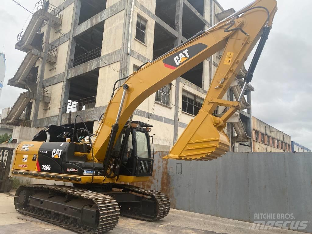 CAT 320 D Гусеничные экскаваторы