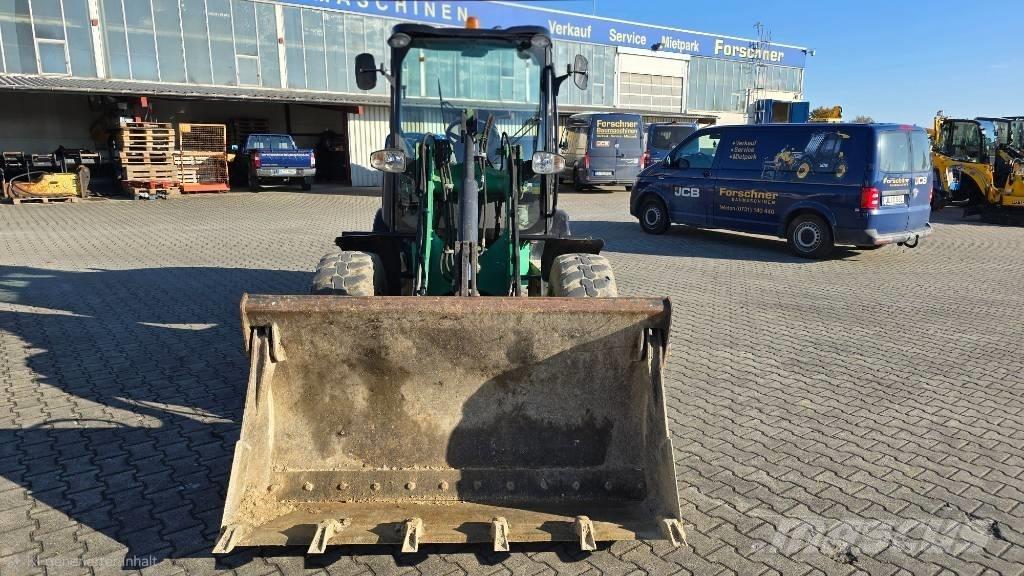 JCB 406 Фронтальные погрузчики
