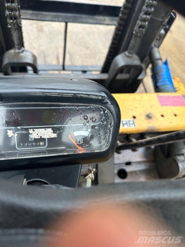 CAT DP 40 Дизельные погрузчики