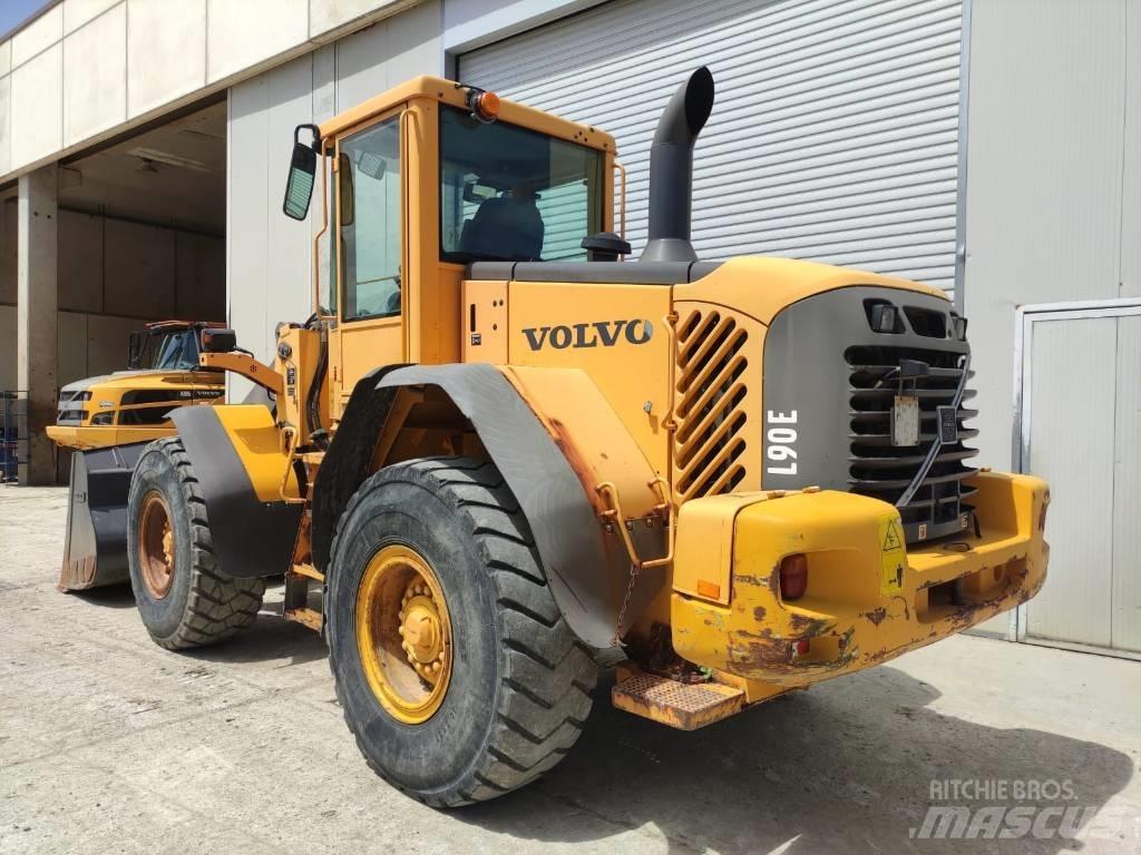 Volvo L 90 E Фронтальные погрузчики