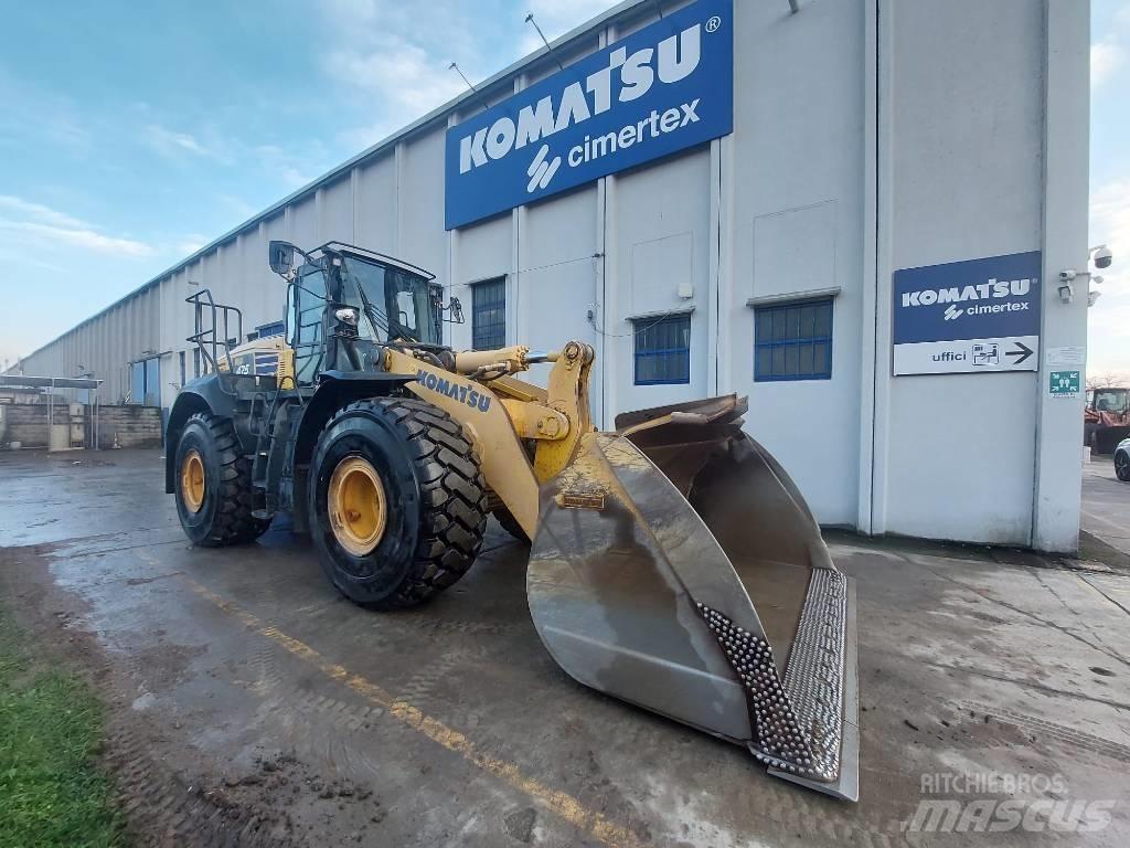 Komatsu WA475 Фронтальные погрузчики