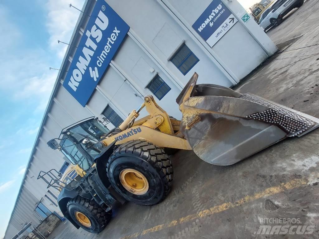 Komatsu WA475 Фронтальные погрузчики