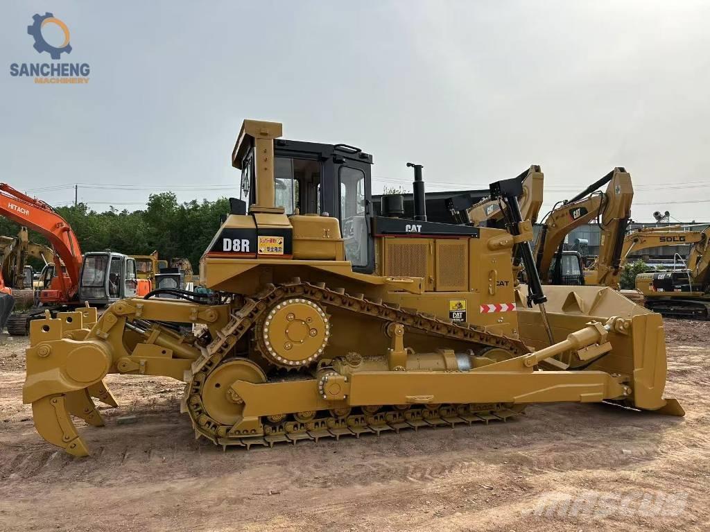 CAT D 8 R Гусеничные бульдозеры