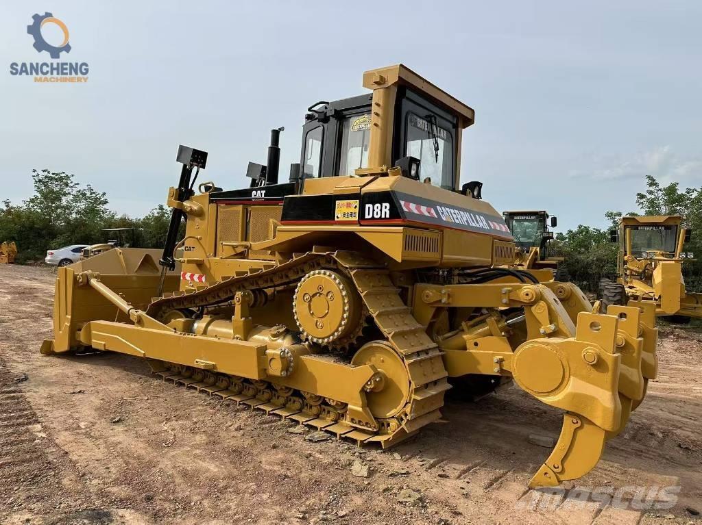 CAT D 8 R Гусеничные бульдозеры