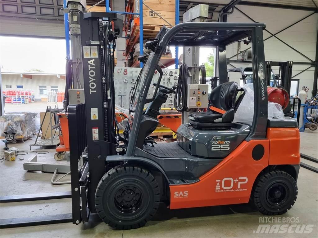Toyota 02-8FGF25 Газовые погрузчики