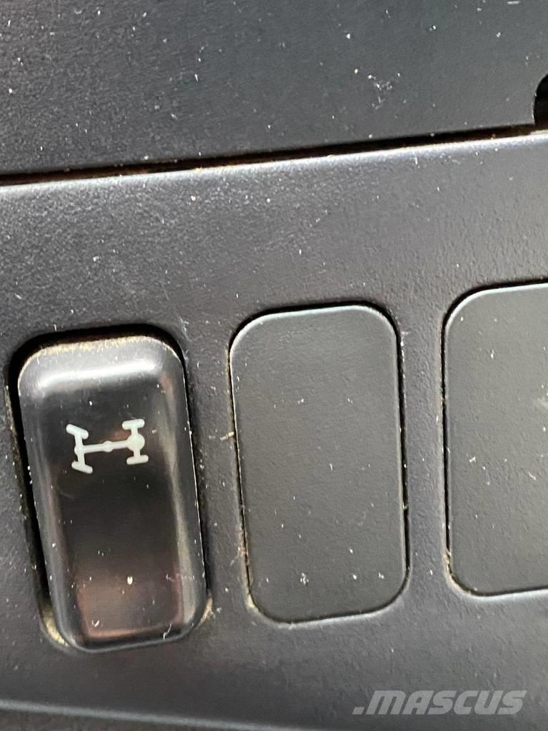 Mercedes-Benz 212 D Бортовые фургоны