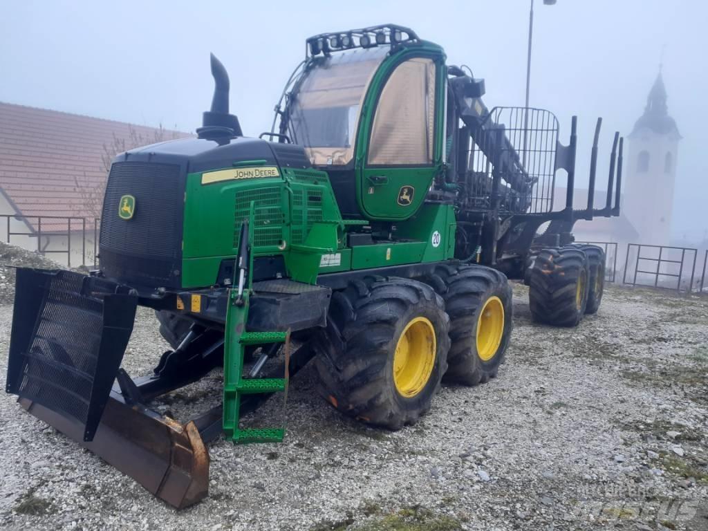 John Deere 1510G Форвардеры