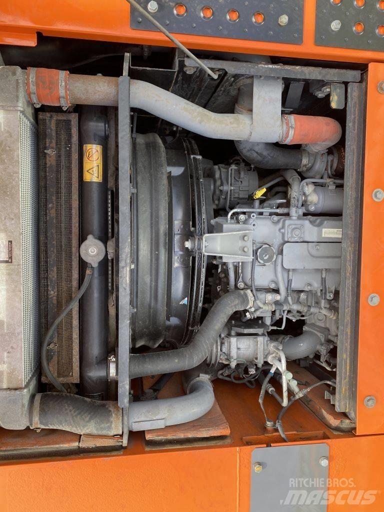 Hitachi ZX 140 W-3 Колёсные экскаваторы