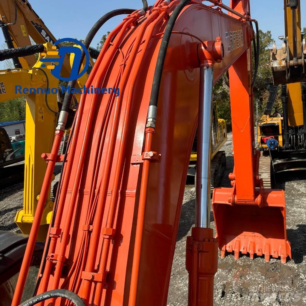 Hitachi ZX 240-3 Гусеничные экскаваторы