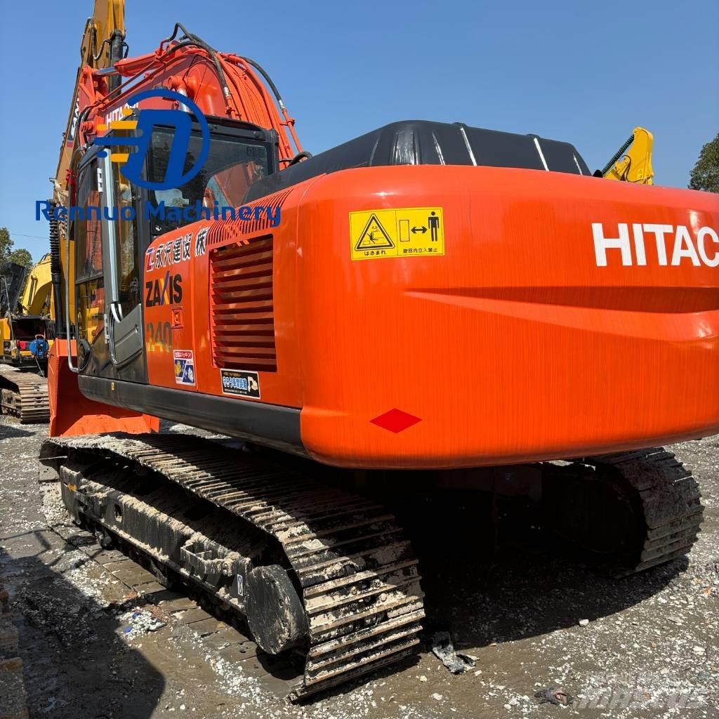 Hitachi ZX 240-3 Гусеничные экскаваторы
