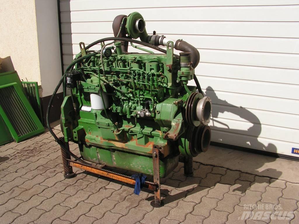John Deere 2264 Двигатели
