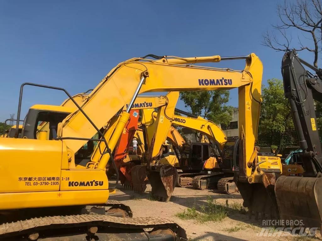 Komatsu PC220-7 Гусеничные экскаваторы