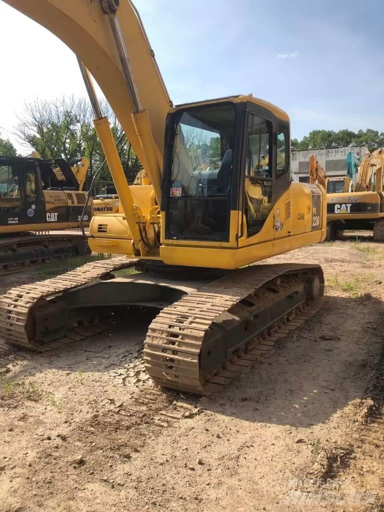 Komatsu PC220-7 Гусеничные экскаваторы