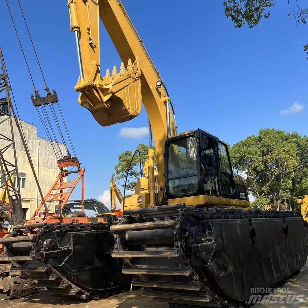 CAT 320 C Экскаваторы-амфибии
