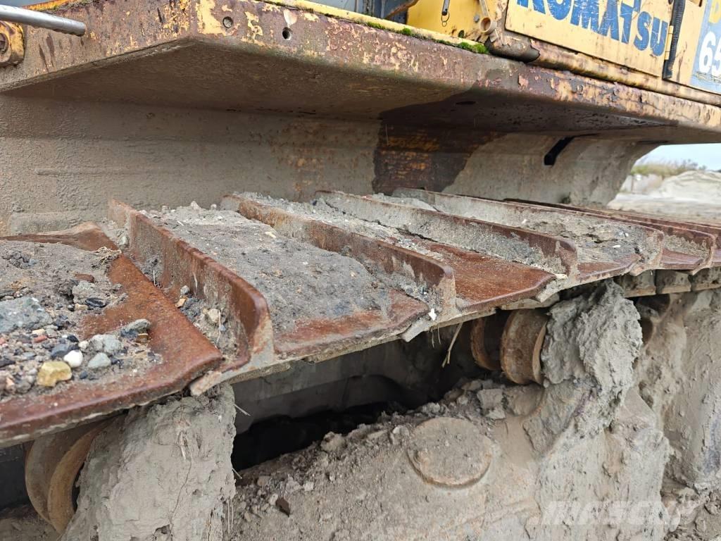 Komatsu DX 65EX-15 Гусеничные бульдозеры