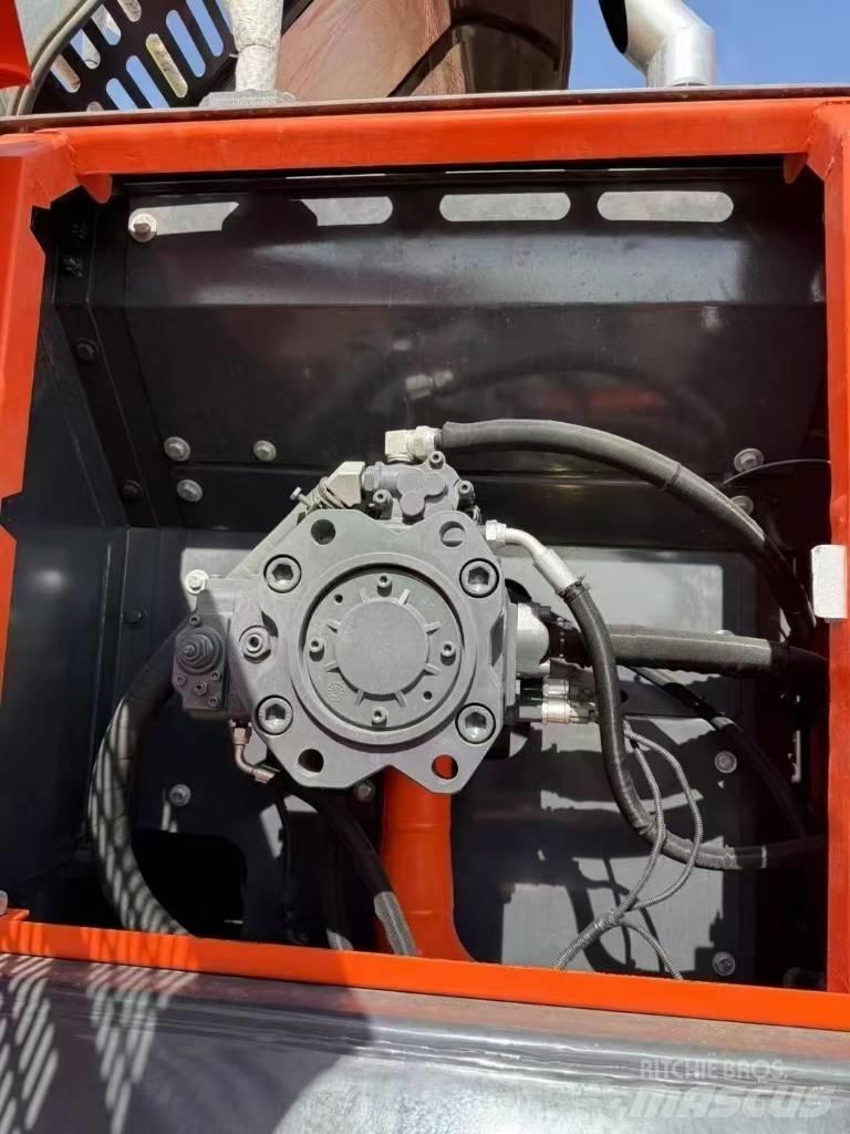 Doosan DX300LC-9C Гусеничные экскаваторы