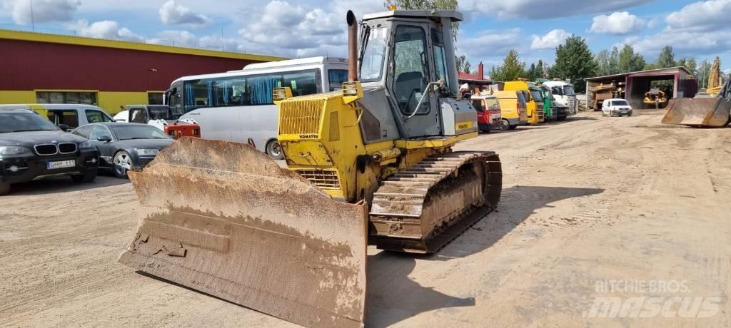 Komatsu D 41 E-6 Гусеничные бульдозеры