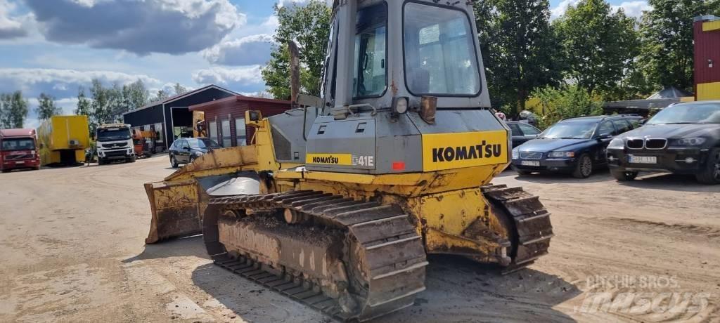 Komatsu D 41 E-6 Гусеничные бульдозеры