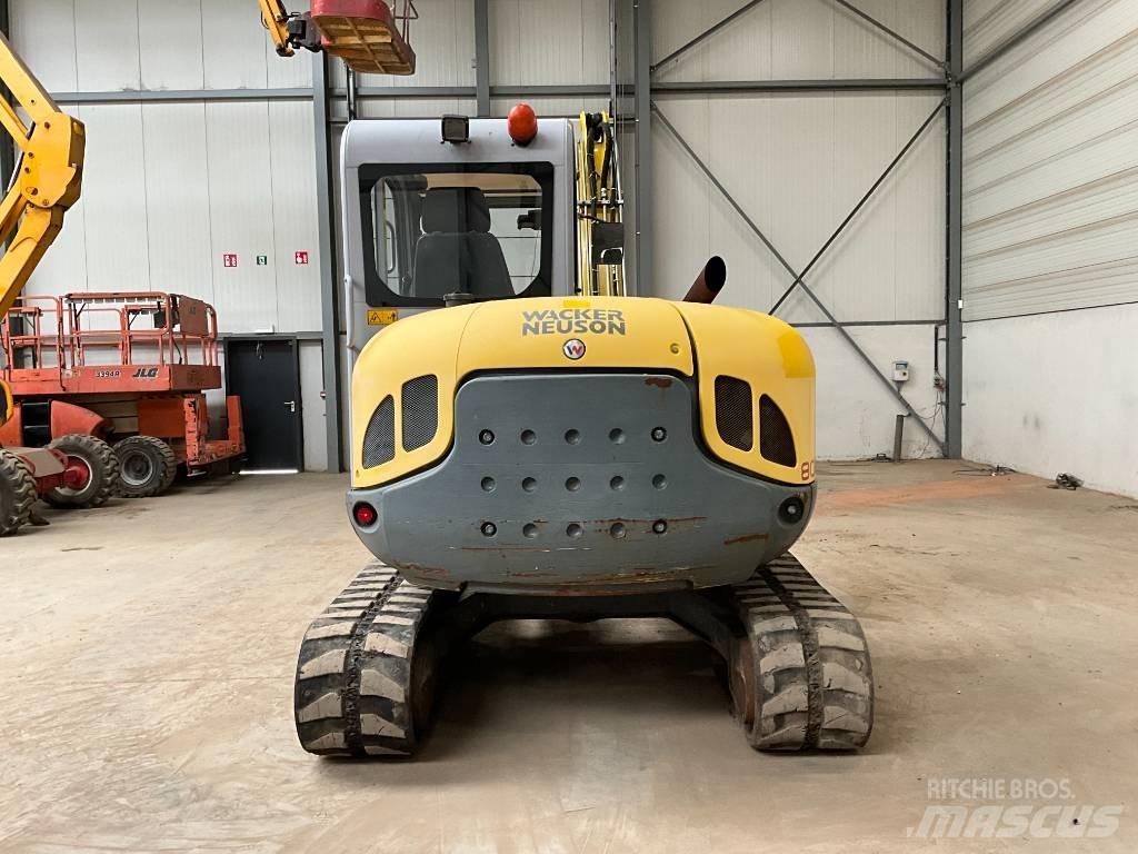 Neuson 8003 Малые экскаваторы 7т-12т