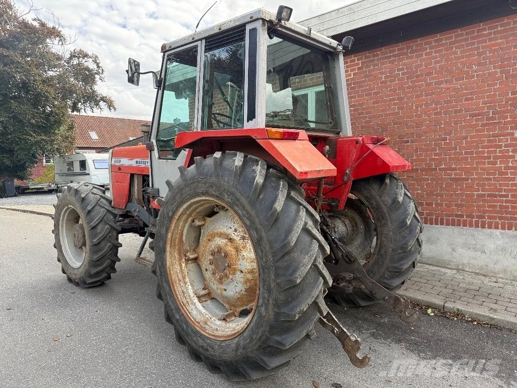 Massey Ferguson 699 Трактора