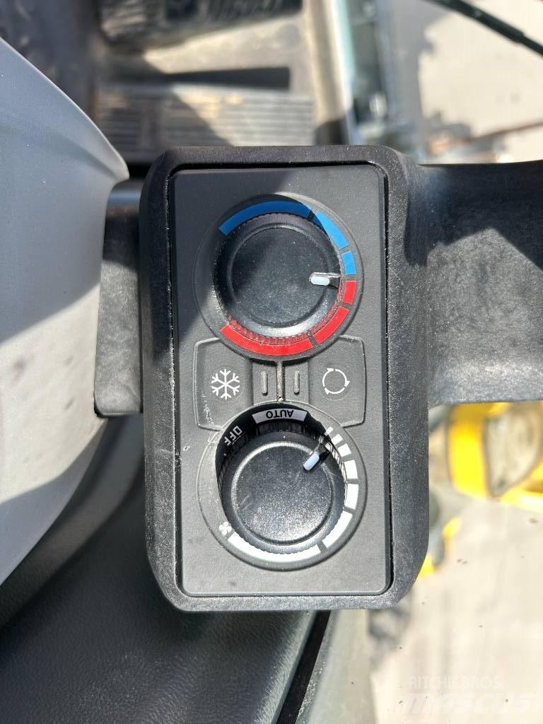 Wacker Neuson EW 100 Колёсные экскаваторы