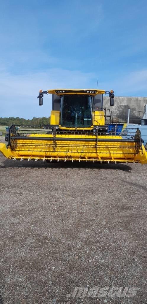 New Holland CX5.80 Зерноуборочные комбайны