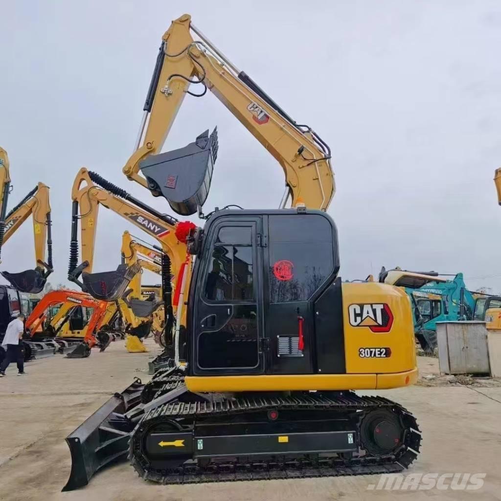 CAT 307E2 Малые экскаваторы 7т-12т