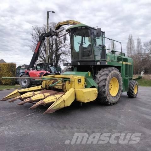 John Deere 6610 Самоходные кормоуборочные комбайны