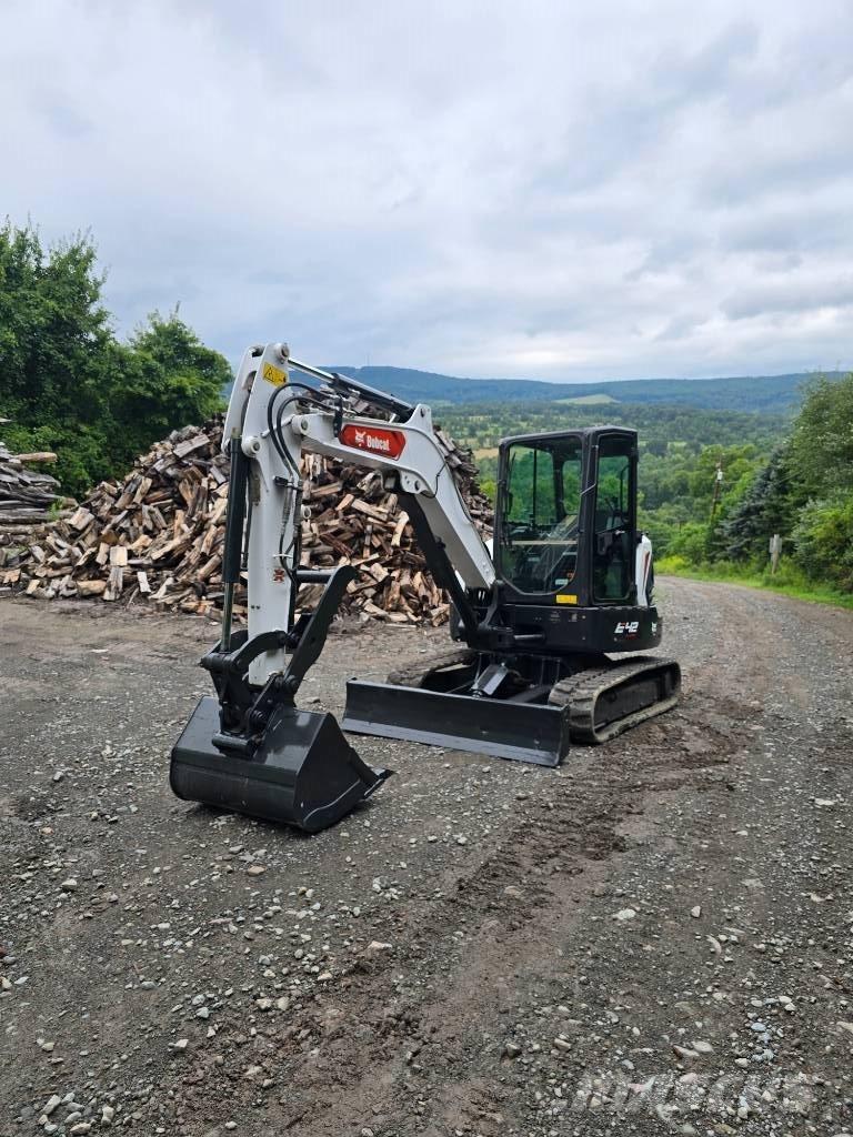 Bobcat E 42 Мини-экскаваторы