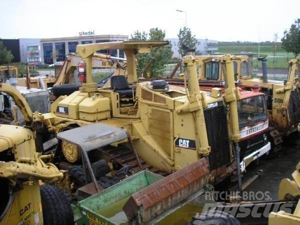 CAT D8L Гусеничные бульдозеры