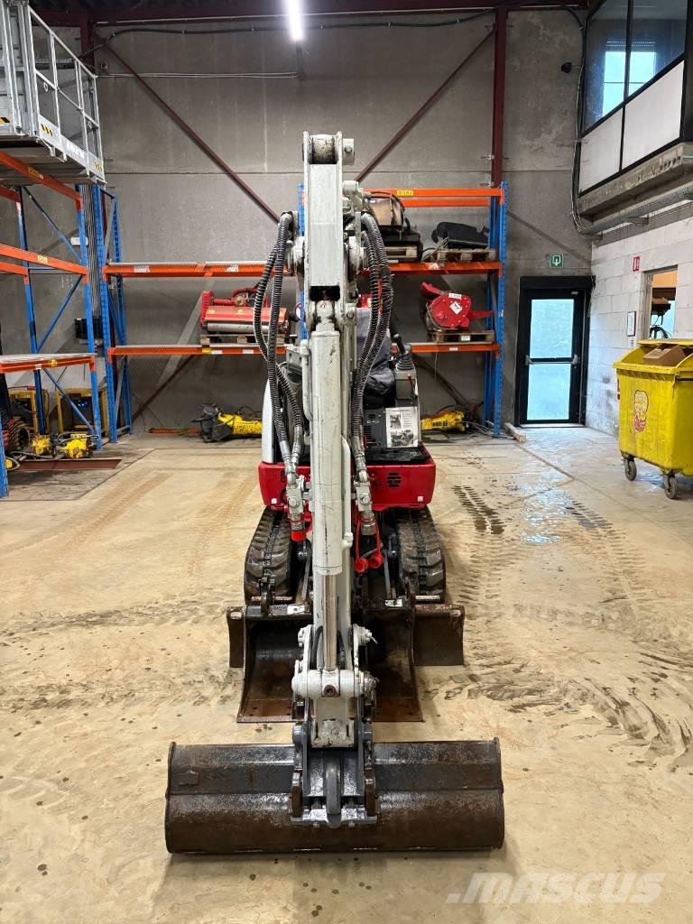 Takeuchi TB 225 Мини-экскаваторы