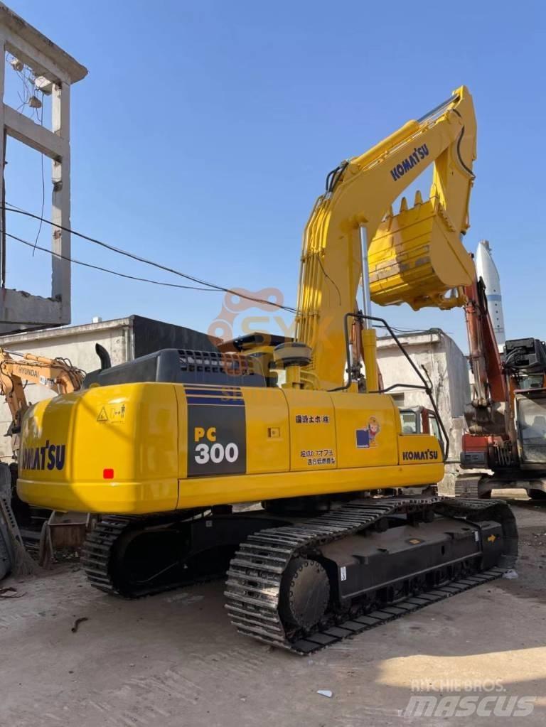 Komatsu PC 300 Гусеничные экскаваторы