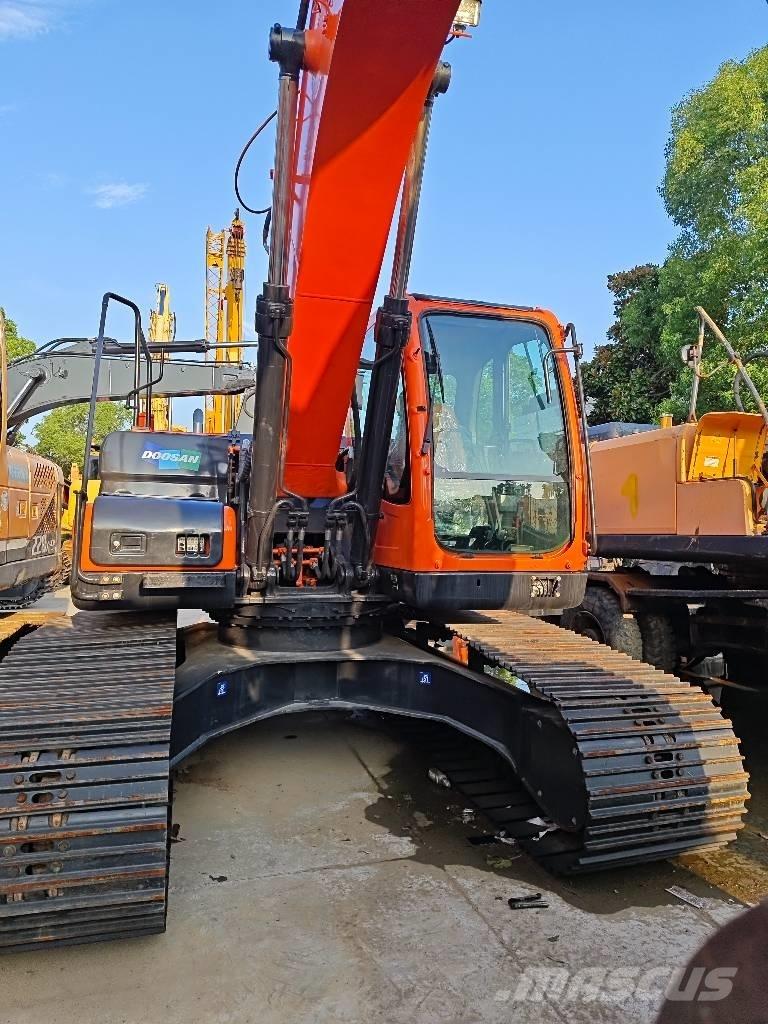 Doosan DX 225 LC-9C Гусеничные экскаваторы