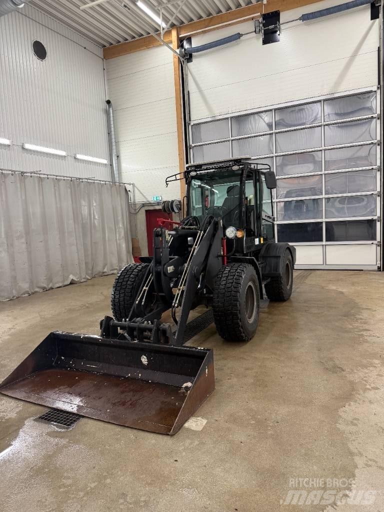  D-Machine  2550 Фронтальные погрузчики