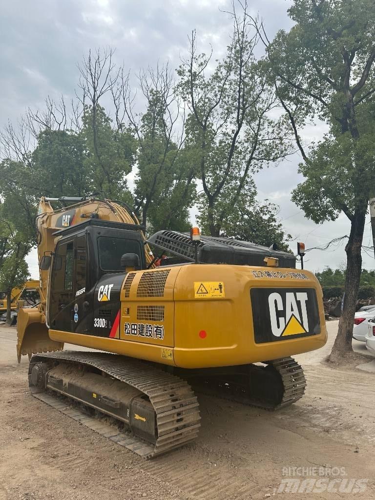 CAT CAT330D Малые экскаваторы 7т-12т