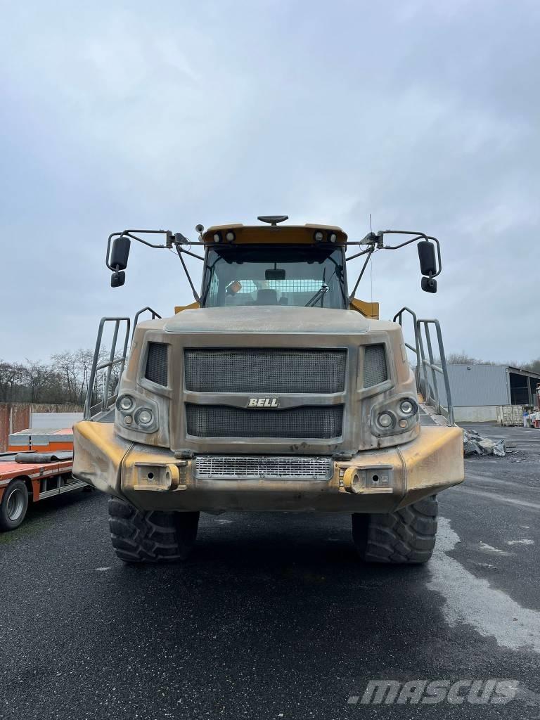 Bell B40 6x6 Шарнирно-сочленённые самосвалы