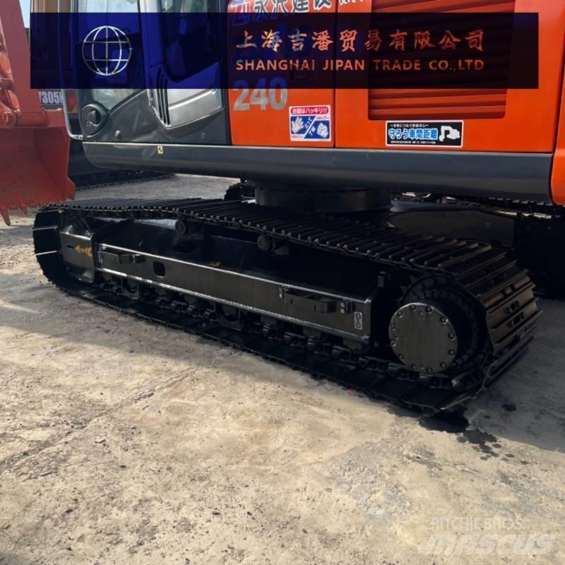 Hitachi ZX 240 Гусеничные экскаваторы